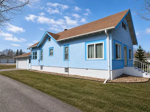 Exterior - 214 Garfield St S, Beardsley, MN 56211 photo 1 of 6