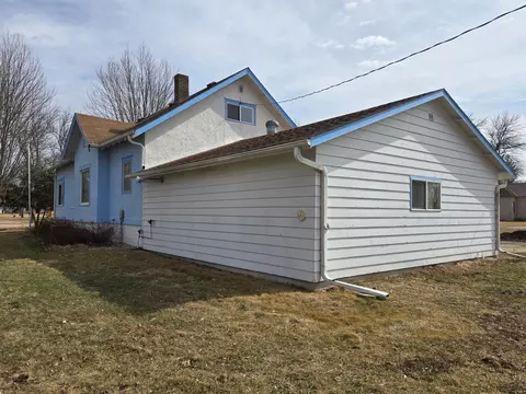 Exterior - 214 Garfield St S, Beardsley, MN 56211 photo 5 of 6