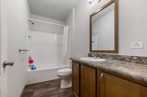 Bath - 3583 Pine Ridge Rd, Brainerd, MN 56401 photo 2 of 3