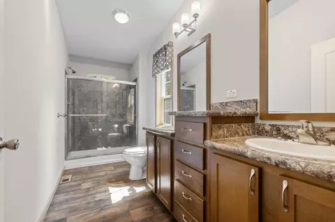 Bath - 3583 Pine Ridge Rd, Brainerd, MN 56401 photo 1 of 3