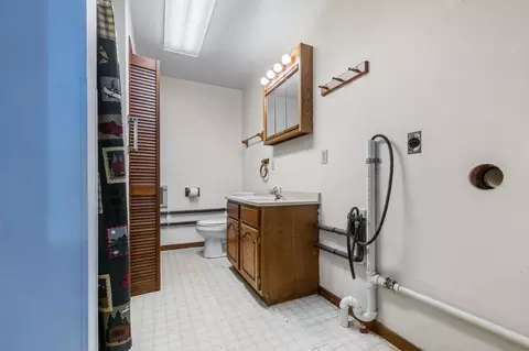 Bath - 3583 Pine Ridge Rd, Brainerd, MN 56401 photo 3 of 3