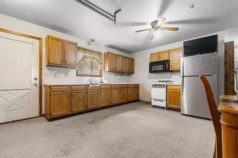 Kitchen - 3583 Pine Ridge Rd, Brainerd, MN 56401 photo 4 of 4