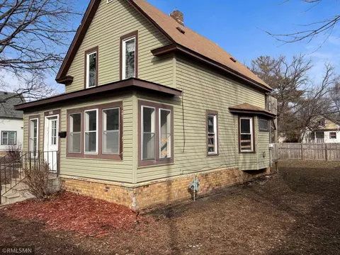 1914 Penn Ave N, Minneapolis, MN 55411