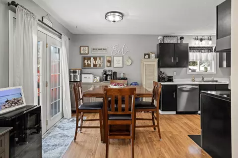 Dining - 422 5th Ave, Mapleton, ND 58059 photo 1 of 1
