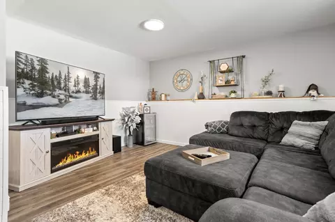 Living - 422 5th Ave, Mapleton, ND 58059 photo 3 of 4