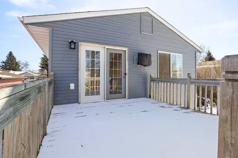 Exterior - 422 5th Ave, Mapleton, ND 58059 photo 4 of 5