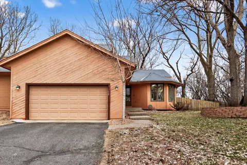 7625 138th St W, Apple Valley, MN 55124