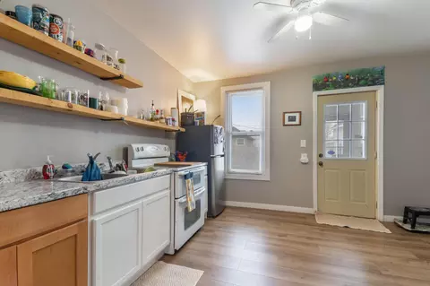 Kitchen - 2424 W 2nd St, Duluth, MN 55806 photo 3 of 4