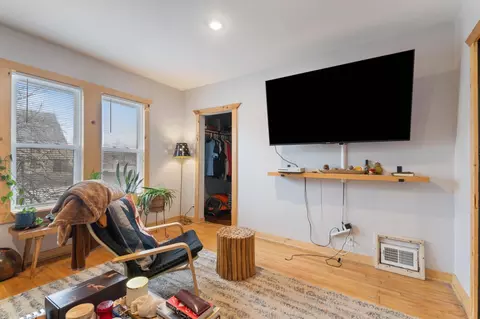 Living - 2424 W 2nd St, Duluth, MN 55806 photo 2 of 3