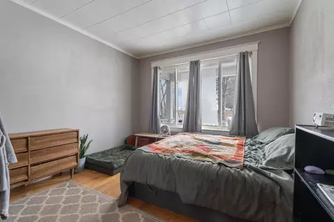Bedroom - 2424 W 2nd St, Duluth, MN 55806 photo 2 of 2