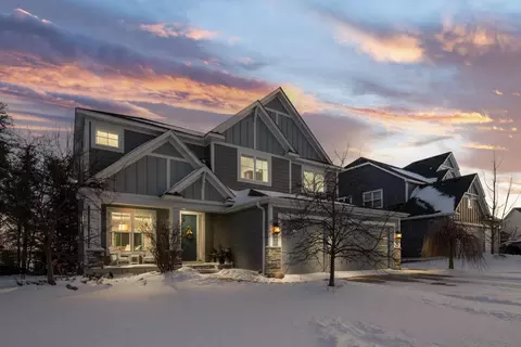 1088 Pine Hill Ln, Saint Paul, MN 55127