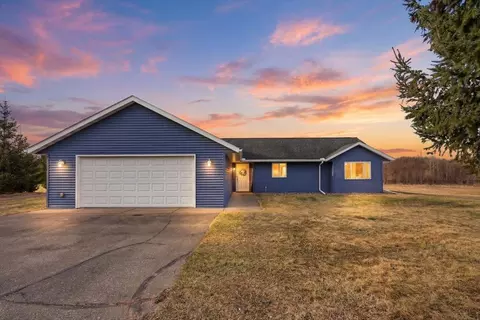 1323 216th Ave, New Richmond, WI 54017