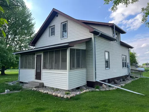 310 3rd St NW, Mcintosh, MN 56556