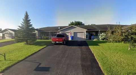 239 Stone Creek Dr, Detroit Lakes, MN 56501