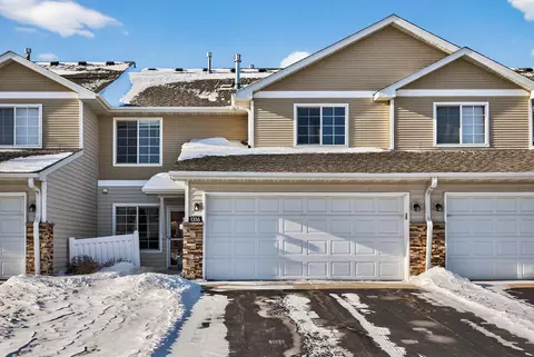 1316 Raintree Ln, Waconia, MN 55387