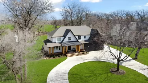 3141 Fairchild Ave, Wayzata, MN 55391