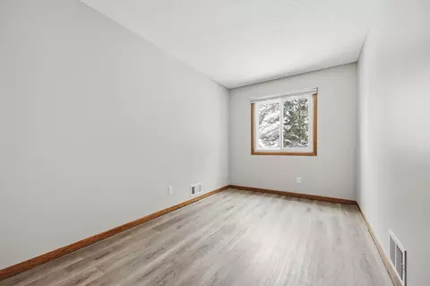 1703 Nokia Way, Eagan, MN 55122 photo 26