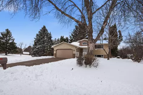 1703 Nokia Way, Eagan, MN 55122 photo 2