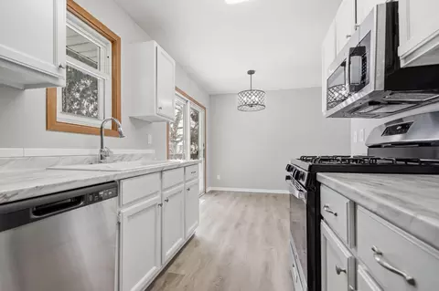 1703 Nokia Way, Eagan, MN 55122 photo 18