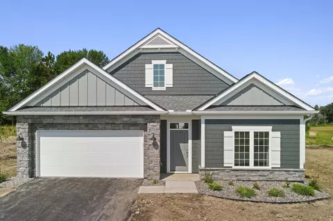 3660 Coral Bell Dr, Shakopee, MN 55379