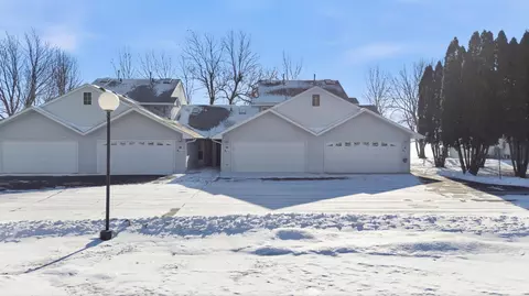 22710 Dunvilla Dr, Pelican Rapids, MN 56572