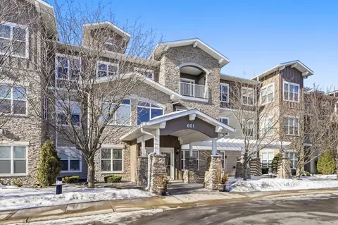 601 Levander Way #302, South Saint Paul, MN 55075