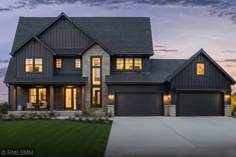 5813 S Century Rdg S, Woodbury, MN 55125