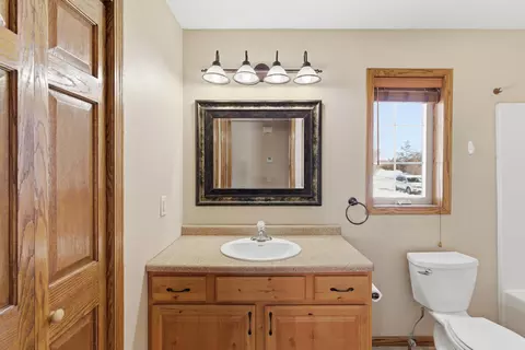 Bath - 116 Nicklaus Path, Mankato, MN 56001 photo 1 of 2