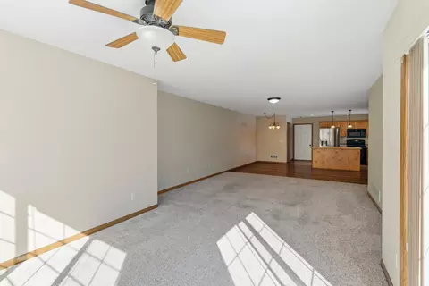 Living - 116 Nicklaus Path, Mankato, MN 56001 photo 4 of 4