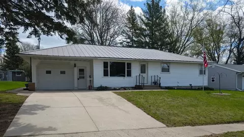1430 N 4th St, Montevideo, MN 56265