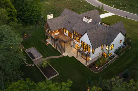 4972 Bridgevine Way, Independence, MN 55359
