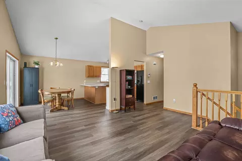 2204 Valley Dr, Northfield, MN 55057