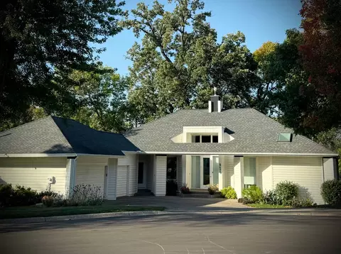 5479 Maple Ridge Ct, Minnetonka, MN 55343