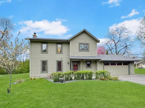 19085 Deerfield Trl, Eden Prairie, MN 55346