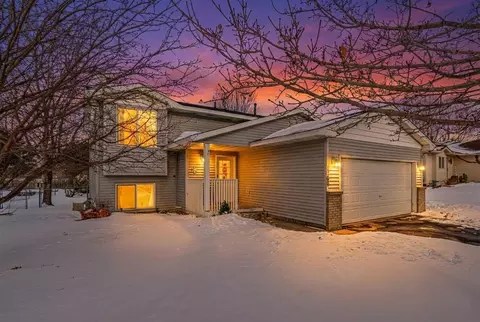 1160 Joes Lake Rd SE, Cambridge, MN 55008