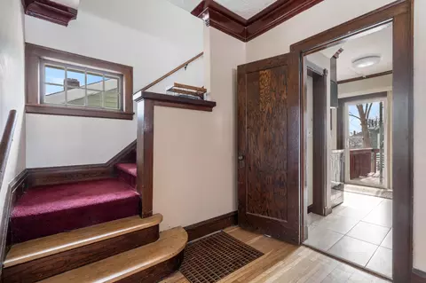 Entry Way - 627 N 20th Ave E, Duluth, MN 55812 photo 2 of 3