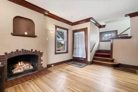 Entry Way - 627 N 20th Ave E, Duluth, MN 55812 photo 1 of 3