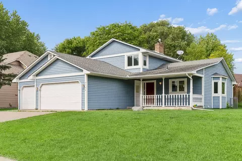 2722 Innsbruck Dr, New Brighton, MN 55112