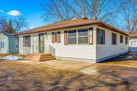 620 2nd St SE, Forest Lake, MN 55025