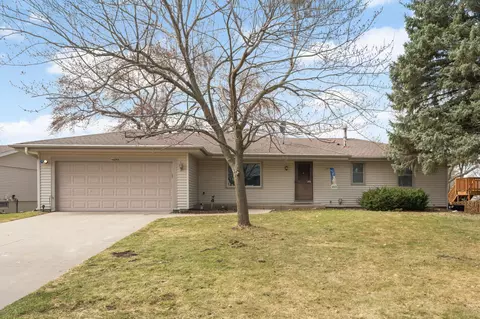 14693 Dory Ct, Apple Valley, MN 55124