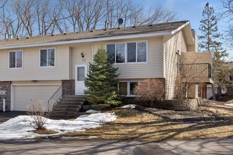 546 98th Ave NE, Blaine, MN 55434