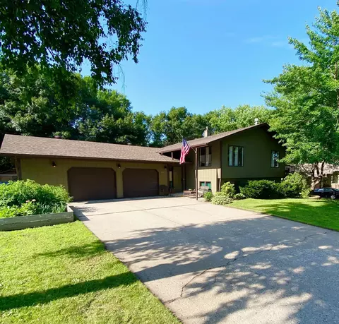 110 11th St N, Sauk Rapids, MN 56379