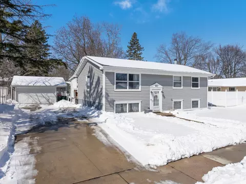 Exterior - 1663 9th Ave SE, Rochester, MN 55904 photo 2 of 8