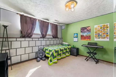 Bedroom - 1663 9th Ave SE, Rochester, MN 55904 photo 6 of 9
