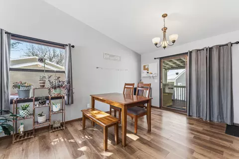 Dining - 1663 9th Ave SE, Rochester, MN 55904 photo 1 of 1