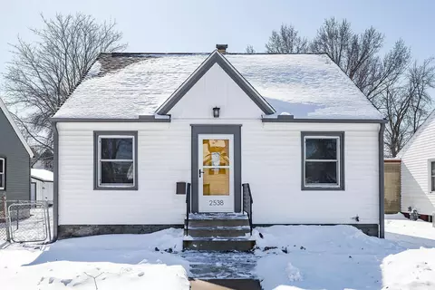 2538 4th Ave E, North Saint Paul, MN 55109