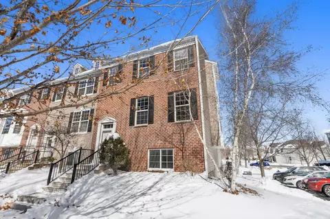 4462 Bulrush Blvd, Shakopee, MN 55379