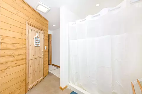 Bath - 7001 Olson Rd, Two Harbors, MN 55616 photo 3 of 3