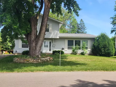 834 13th Ave SE, Rochester, MN 55904