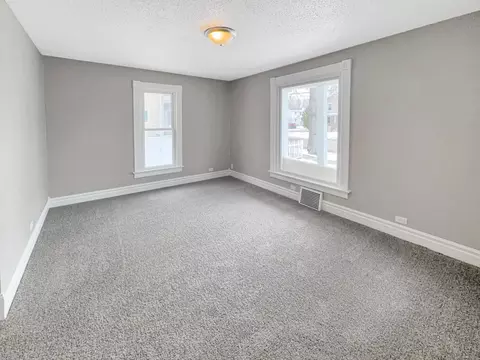 Living - 809 11th Ave N, Fargo, ND 58102 photo 2 of 8